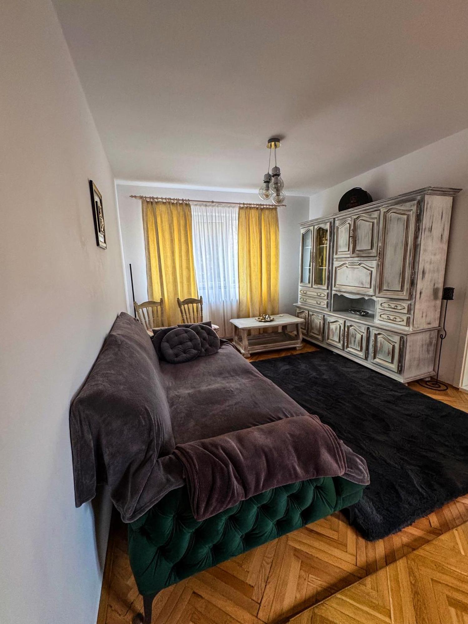 Ozone Apartment *