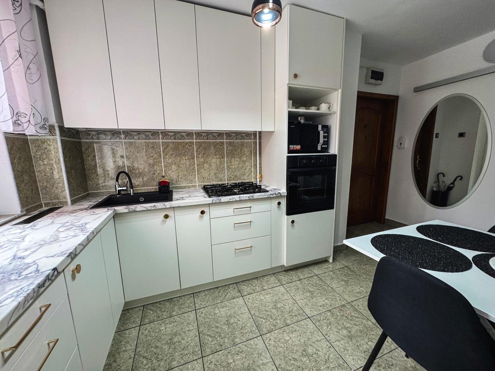 Ozone Apartment *