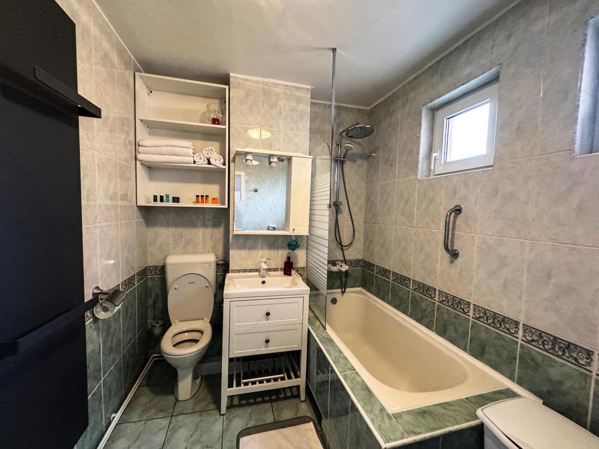 Ozone Apartment